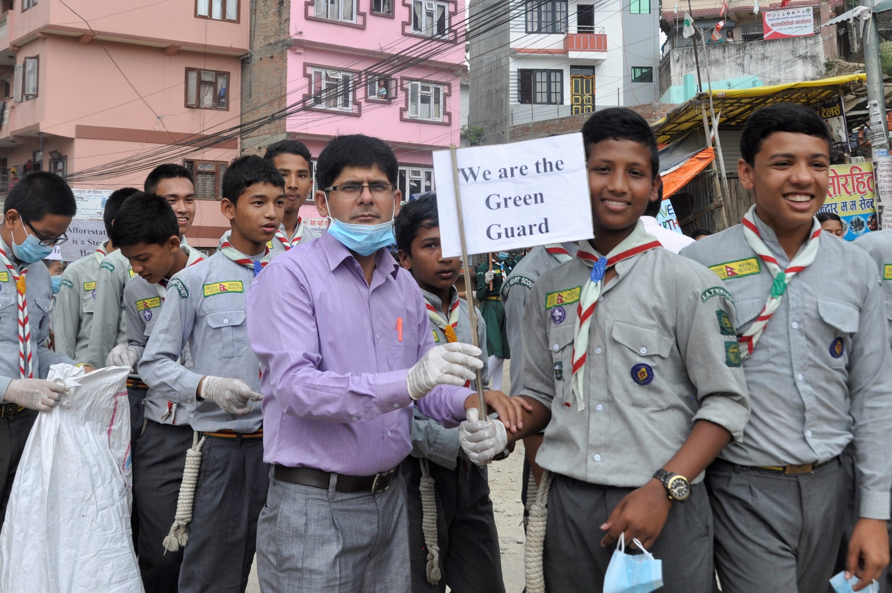 LVDI International has been fostering green guards in Nepal since 2014 (photo © B. Rijal/LVDI International).
